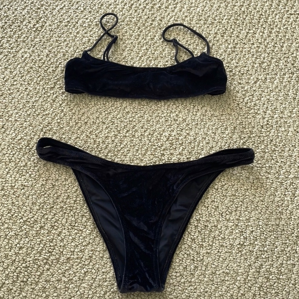 Triangl swim black velvet  XS TOP , S BOTTOM  EXCELLENT CONDITION.